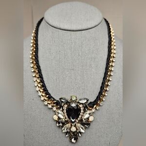 [GUESS] Gold Tone Multi-Color Stones Collar Statement Necklace